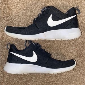 Women’s Nike shoes